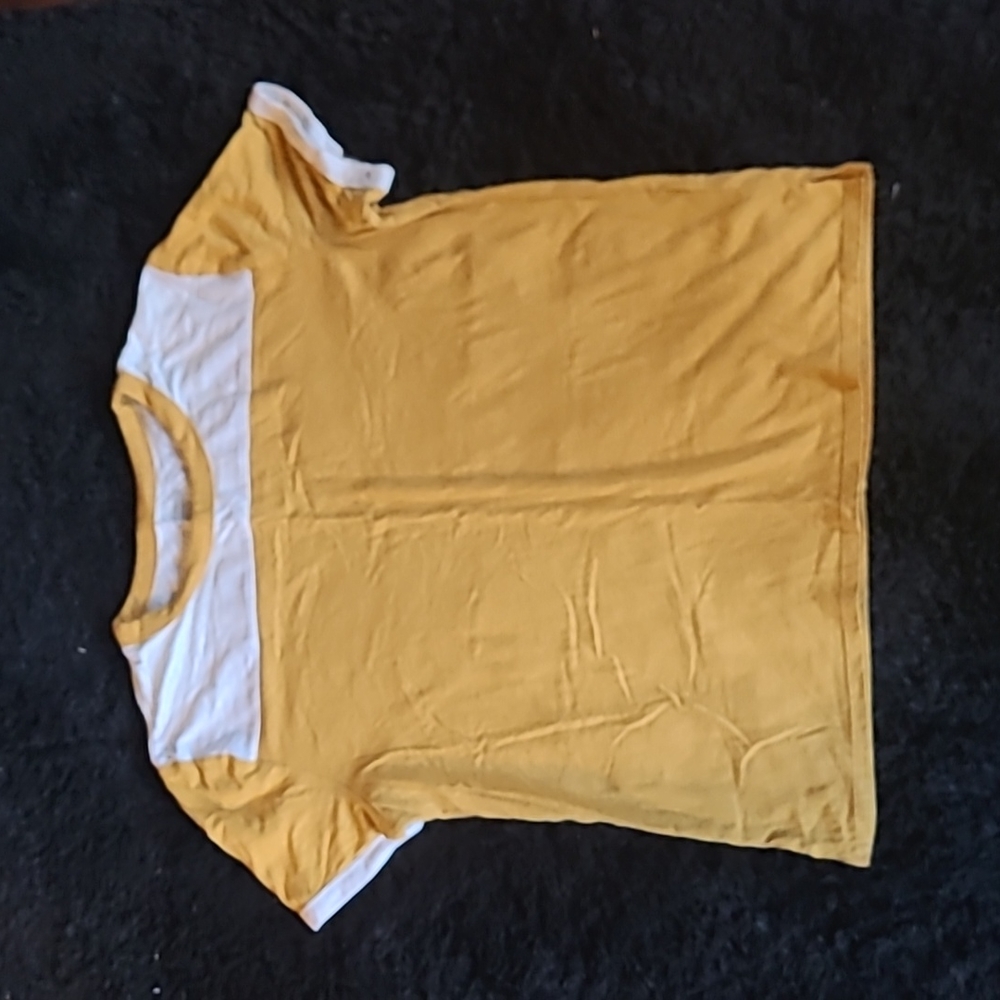 Medium yellow and white Old Navy t-shirt